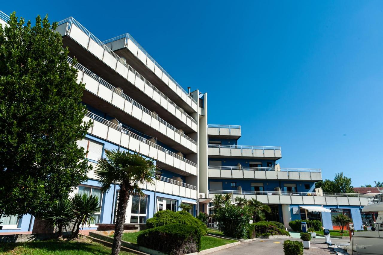 Onda Marina Residence チェゼナーティコ エクステリア 写真