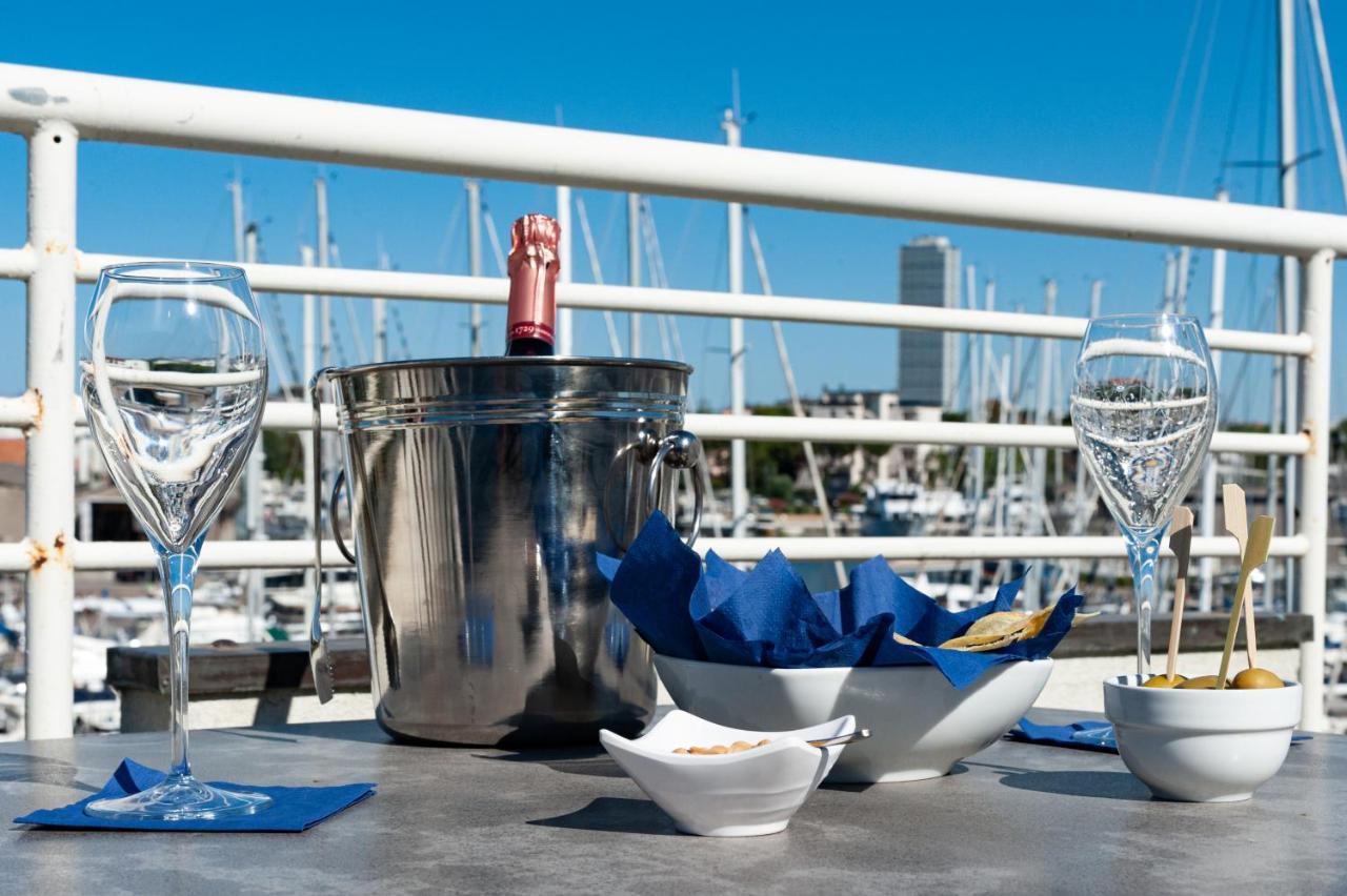 Onda Marina Residence チェゼナーティコ エクステリア 写真