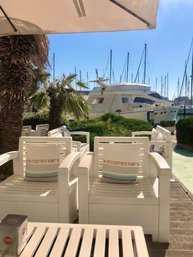 Onda Marina Residence チェゼナーティコ エクステリア 写真