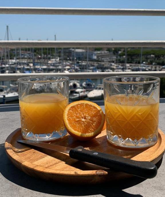 Onda Marina Residence チェゼナーティコ エクステリア 写真